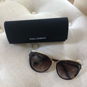 Dolce + Gabbana Sunglasses 0DG4302B